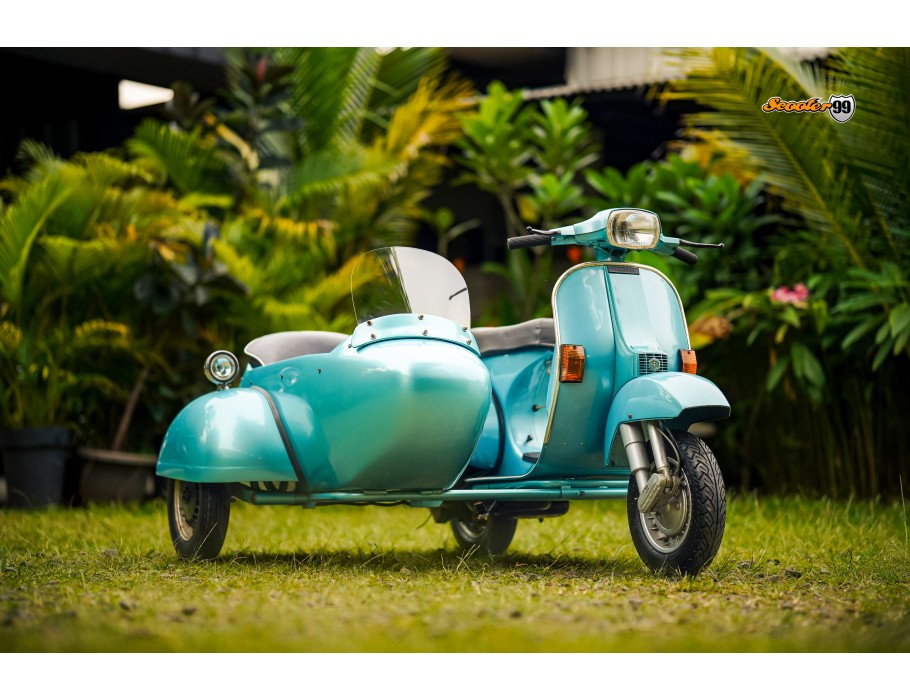 Vespa Scooter Piaggio PX150 with Sidecar